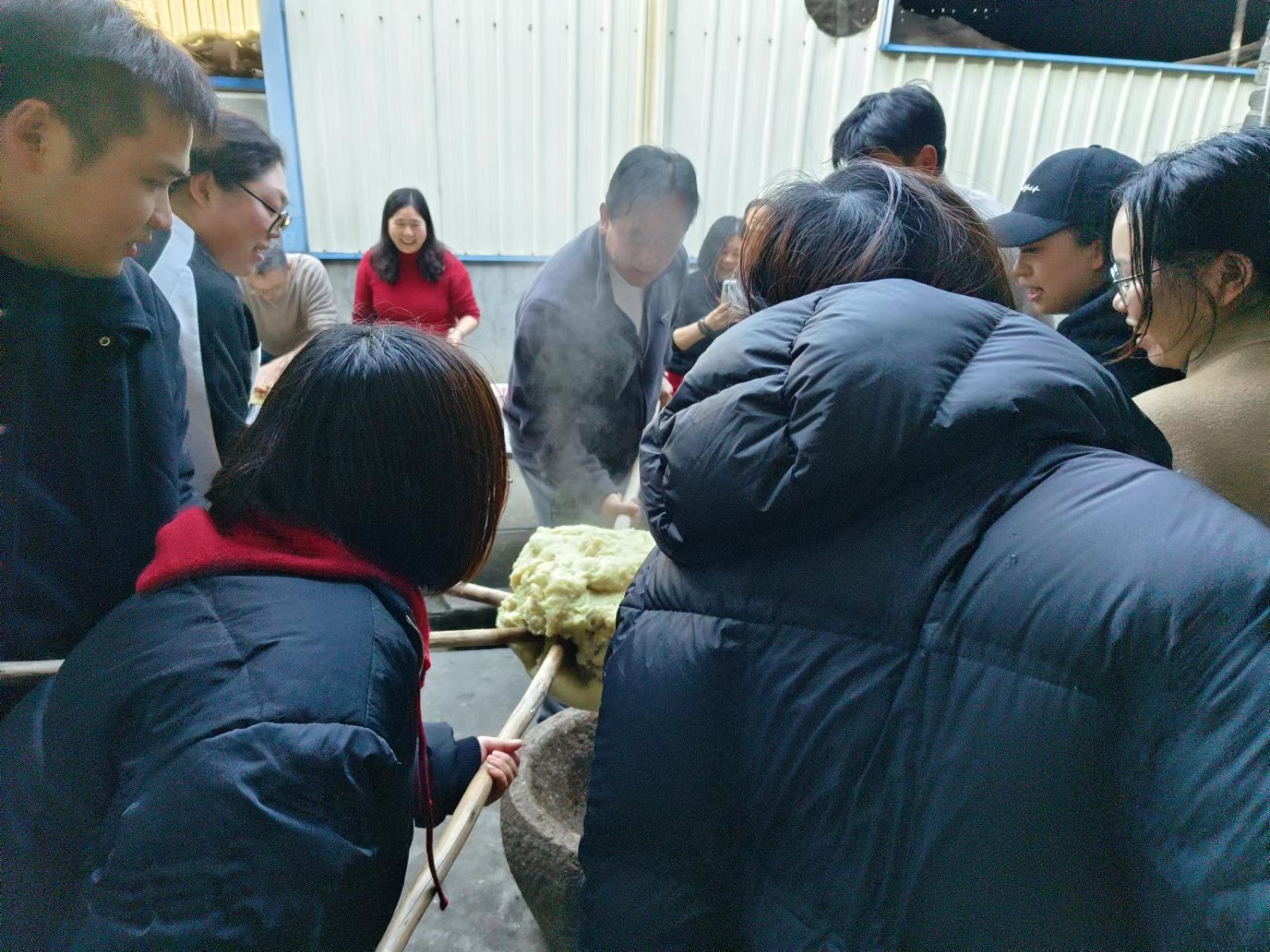 易順建工集團：體驗黃粿制作，傳承傳統(tǒng)文化